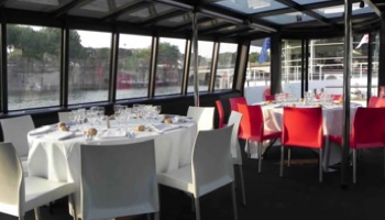 Dîner croisière sur la Seine
