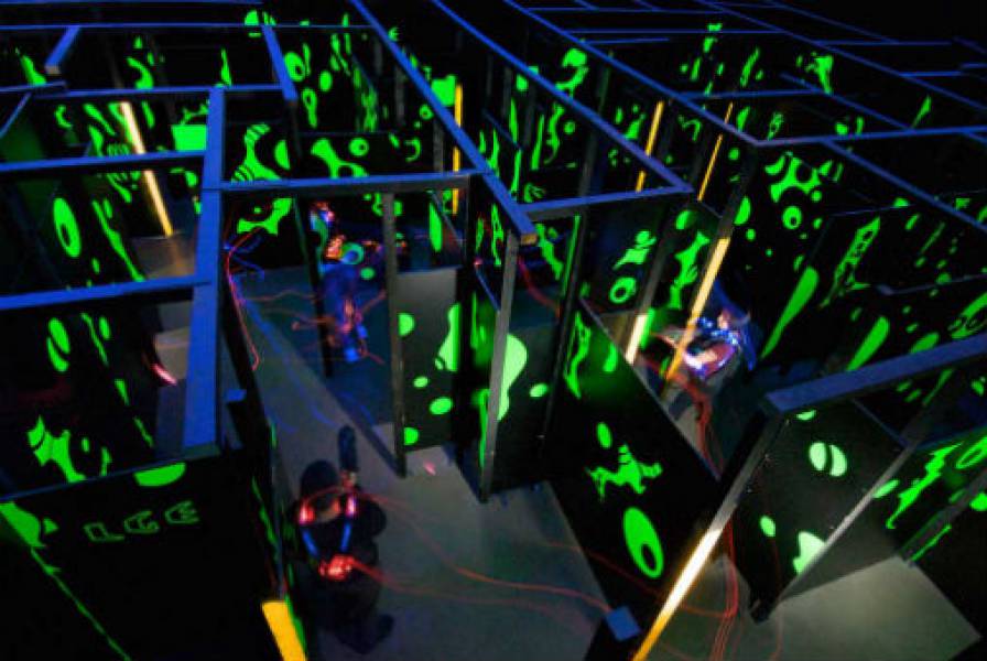 Laser Game Vert Saint Denis (Privatisation)