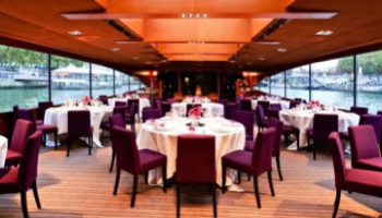 Dîner croisière sur la Seine