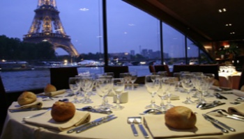 Dîner croisière sur la Seine