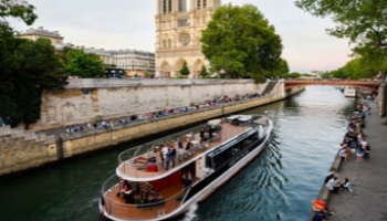 Dîner croisière sur la Seine